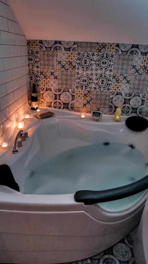 Spa Apartment Yin - Hot Tub, Sauna, Spa Нови-Сад Экстерьер фото